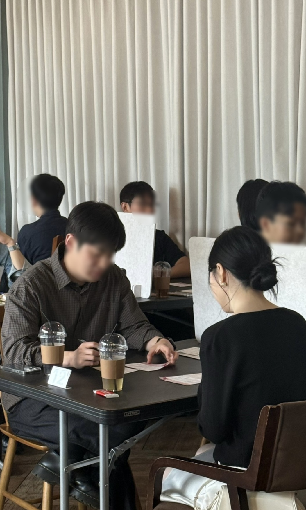 Look at Me private table rotation